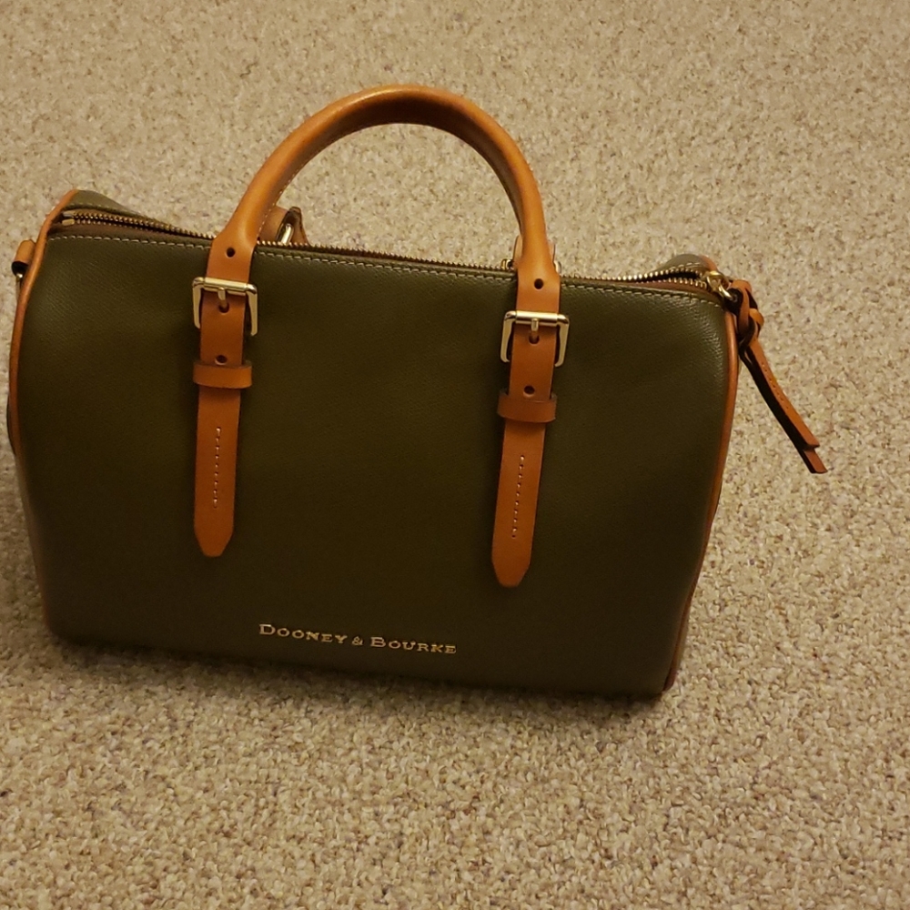 Dooney& Bourke